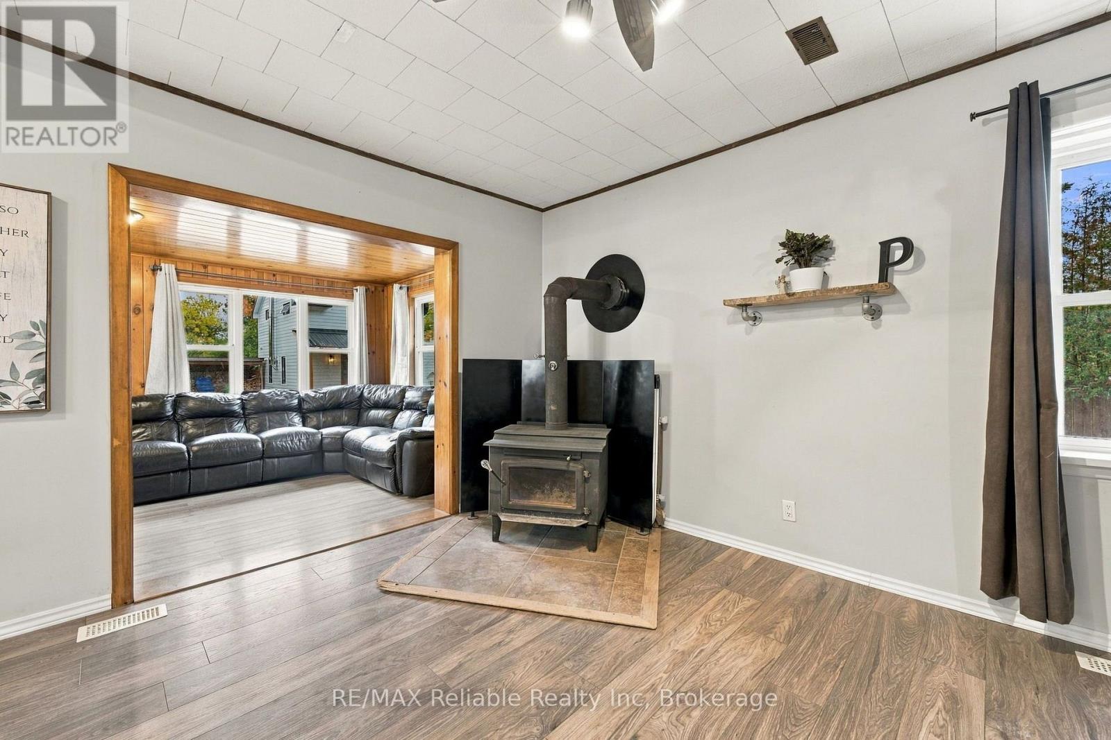 74 William Street Property Photo 12