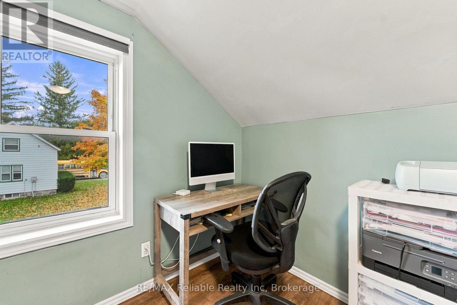 74 William Street Property Photo 25