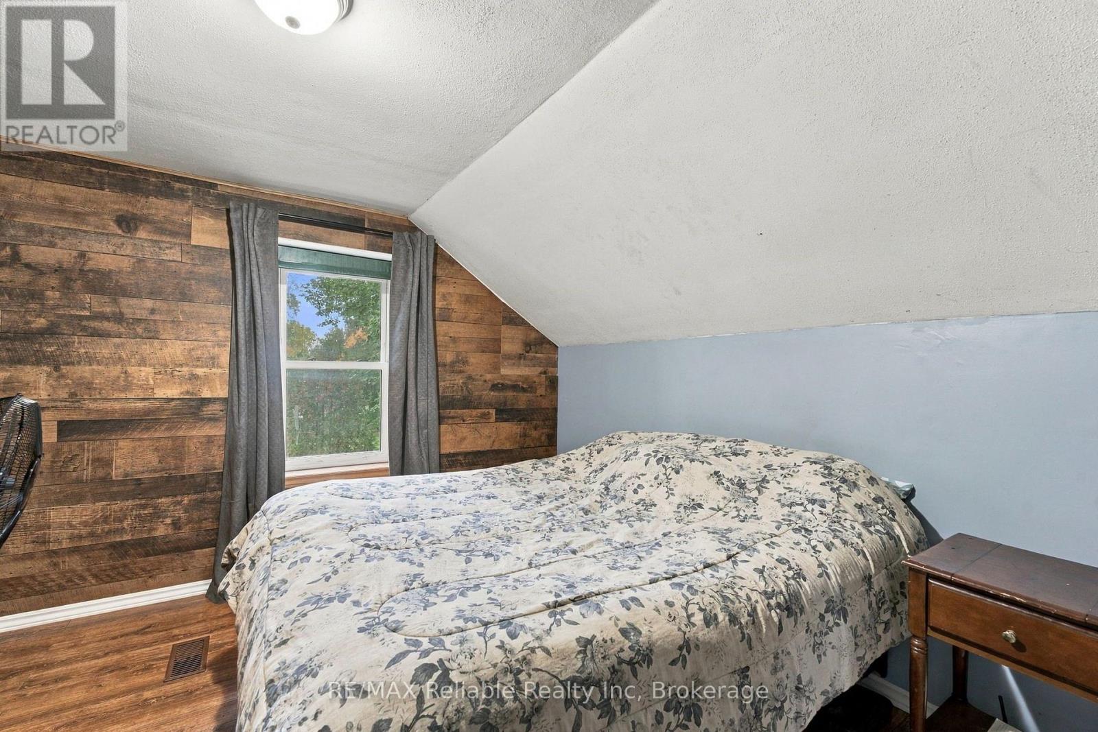 74 William Street Property Photo 28