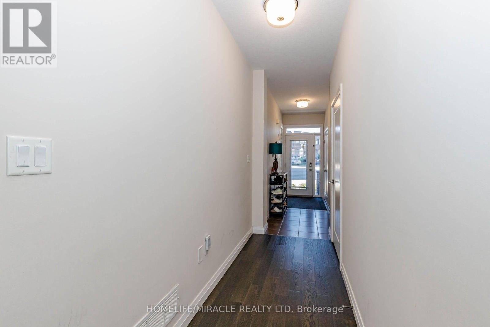 19 - 35 Midhurst Heights Property Photo 6