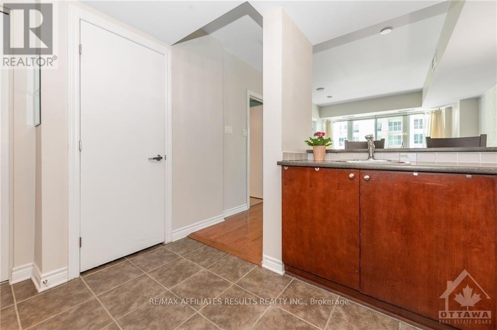 410 - 200 Rideau Street Property Photo 13