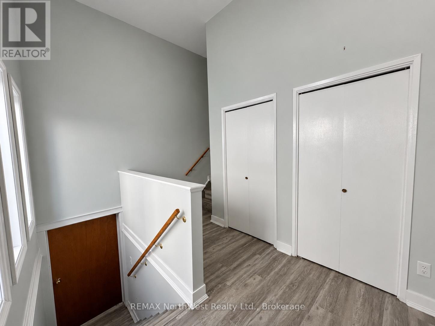 226 Fourth Street N Property Photo 4