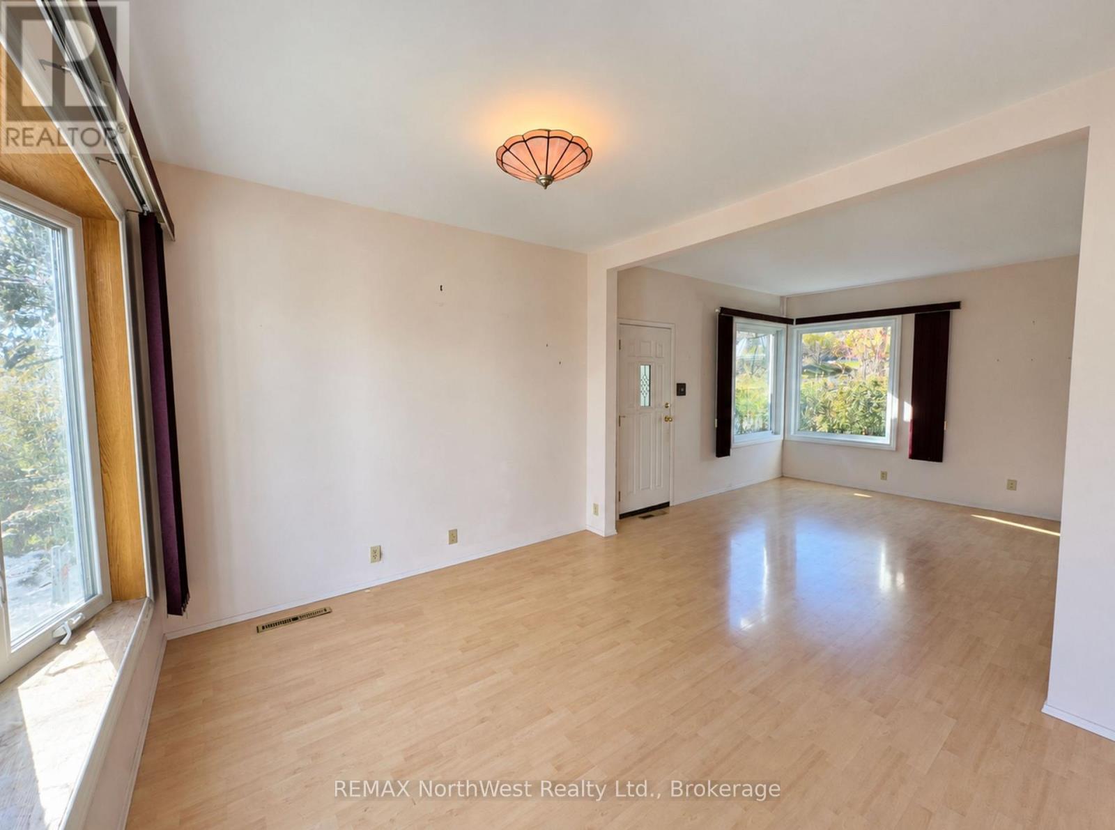 226 Fourth Street N Property Photo 15