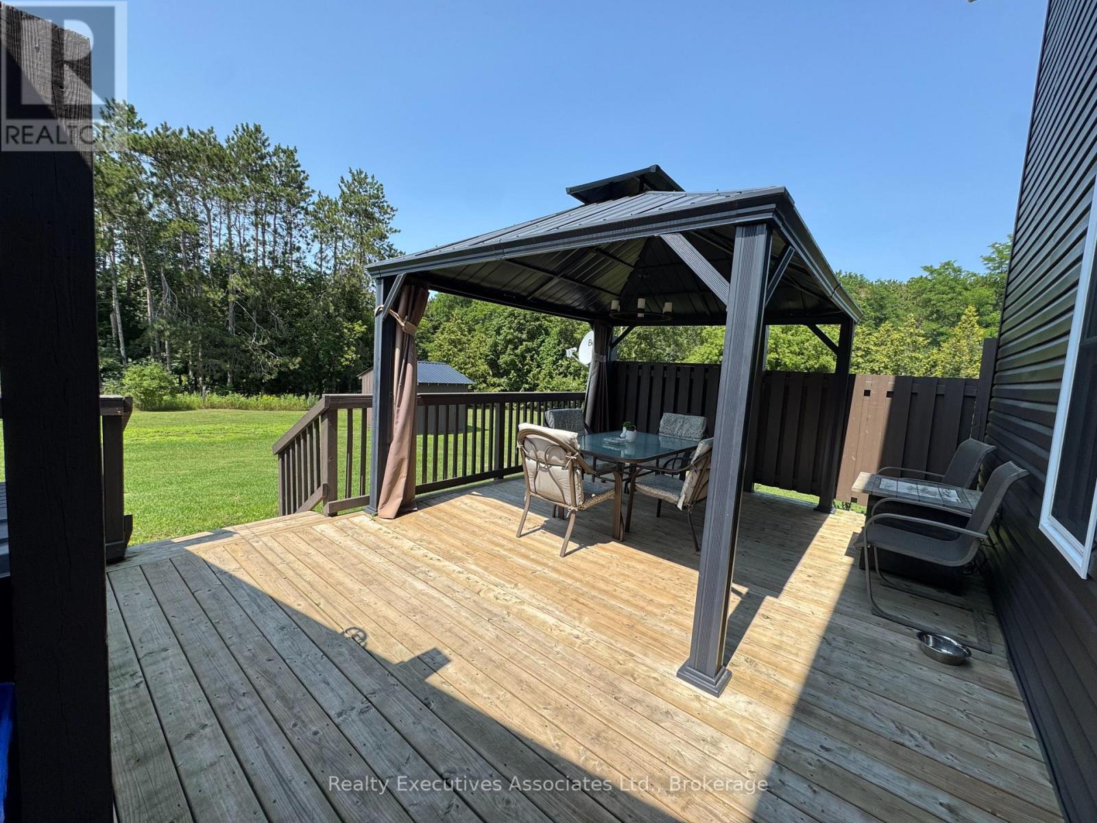 108 Godolphin Road Property Photo 20