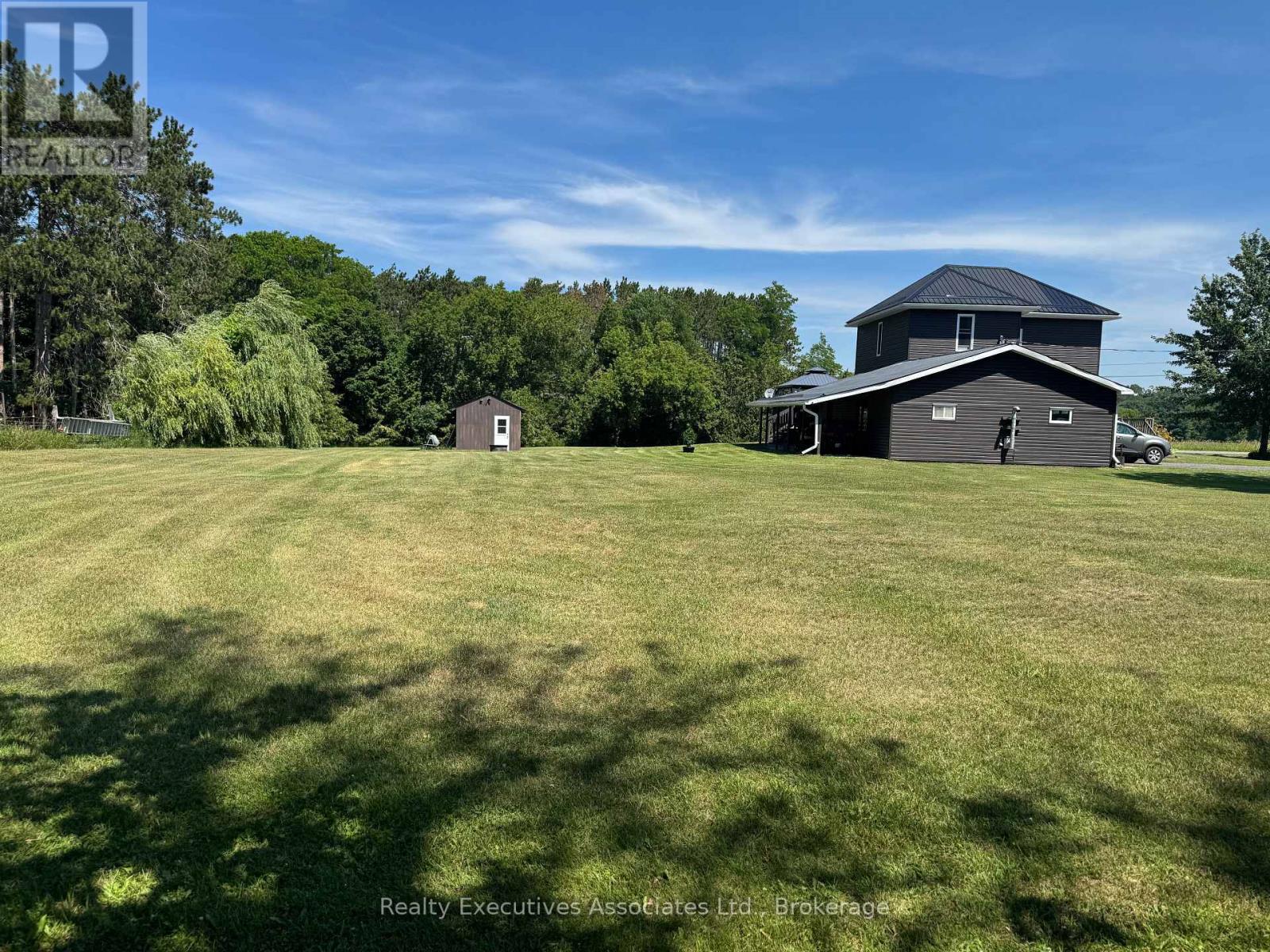108 Godolphin Road Property Photo 24