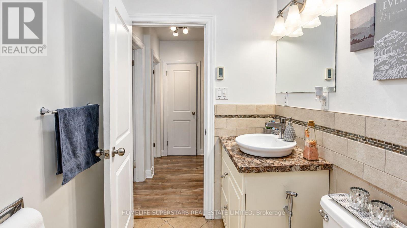 706 Rowntree Avenue Property Photo 18