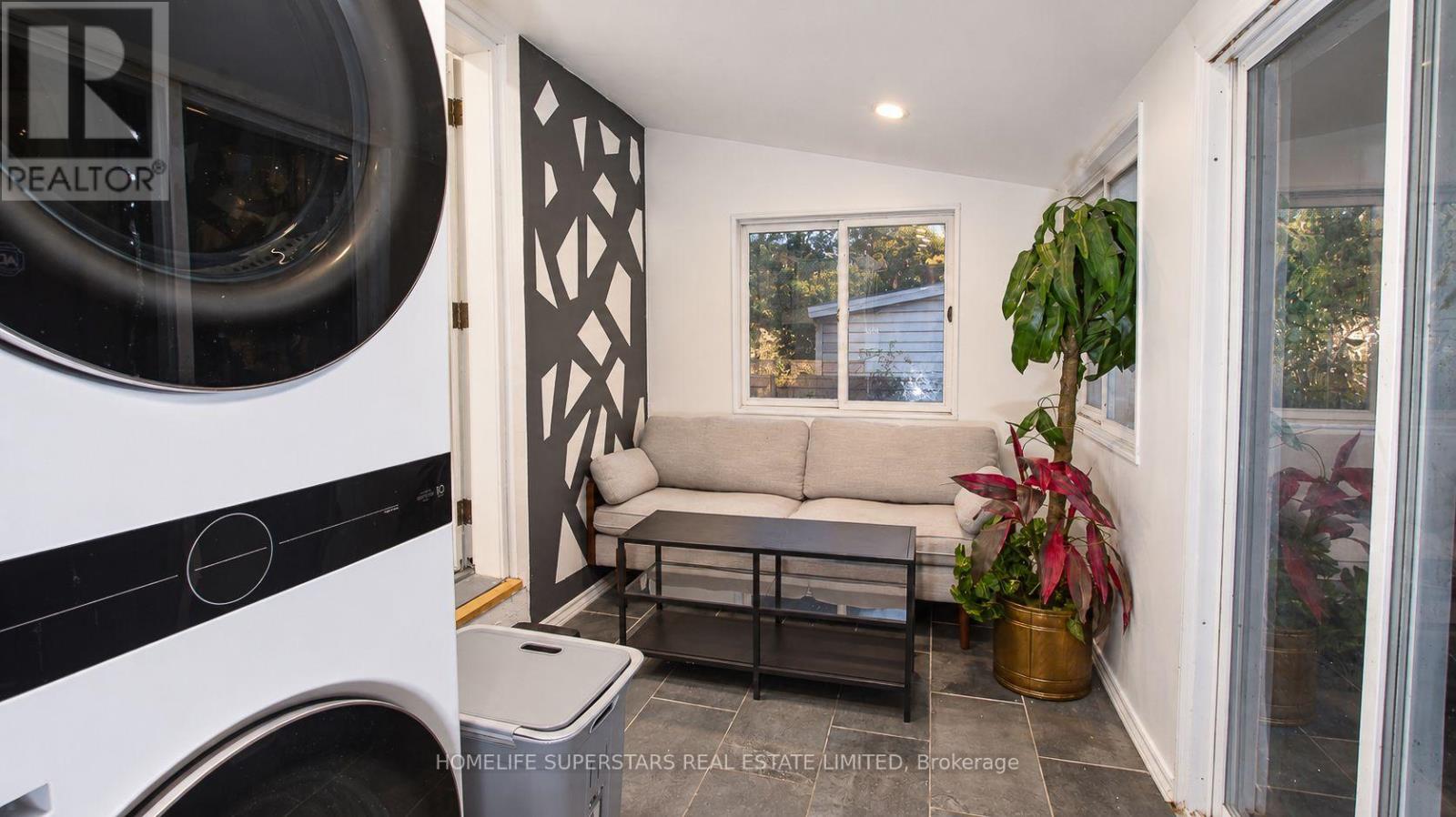 706 Rowntree Avenue Property Photo 28