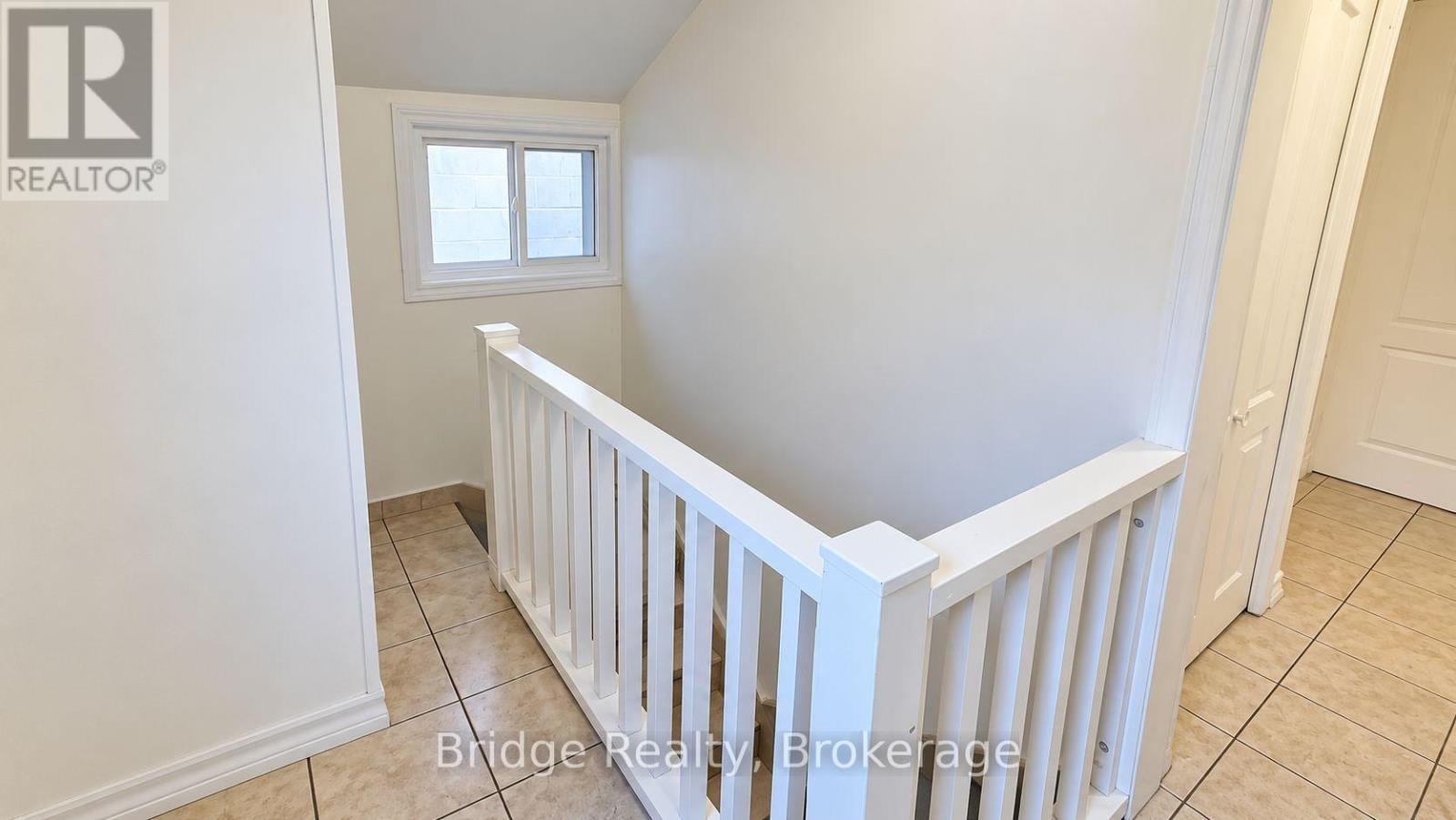497 Simcoe Street Property Photo 17