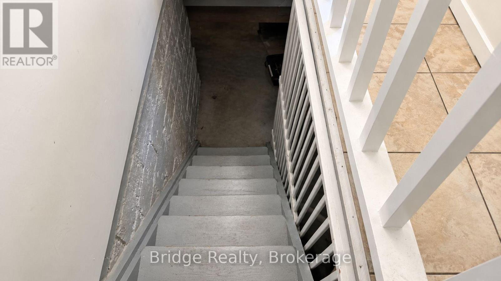 497 Simcoe Street Property Photo 18