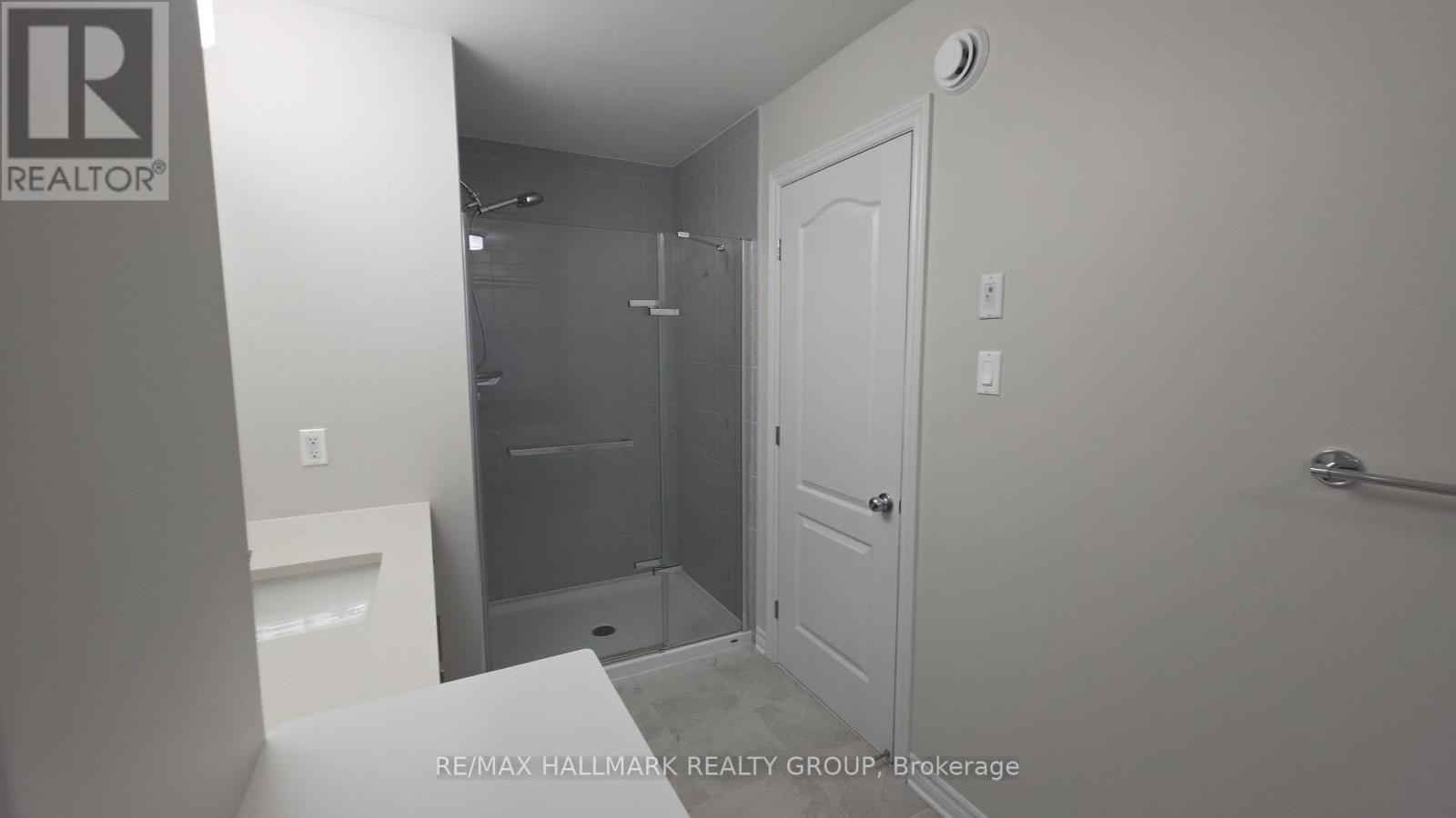 62 Mandevilla Crescent Property Photo 28