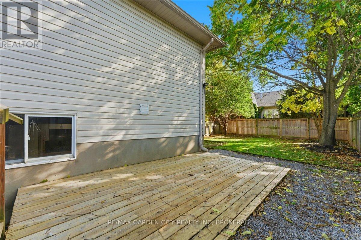 4 Fox Trail Drive Property Photo 29