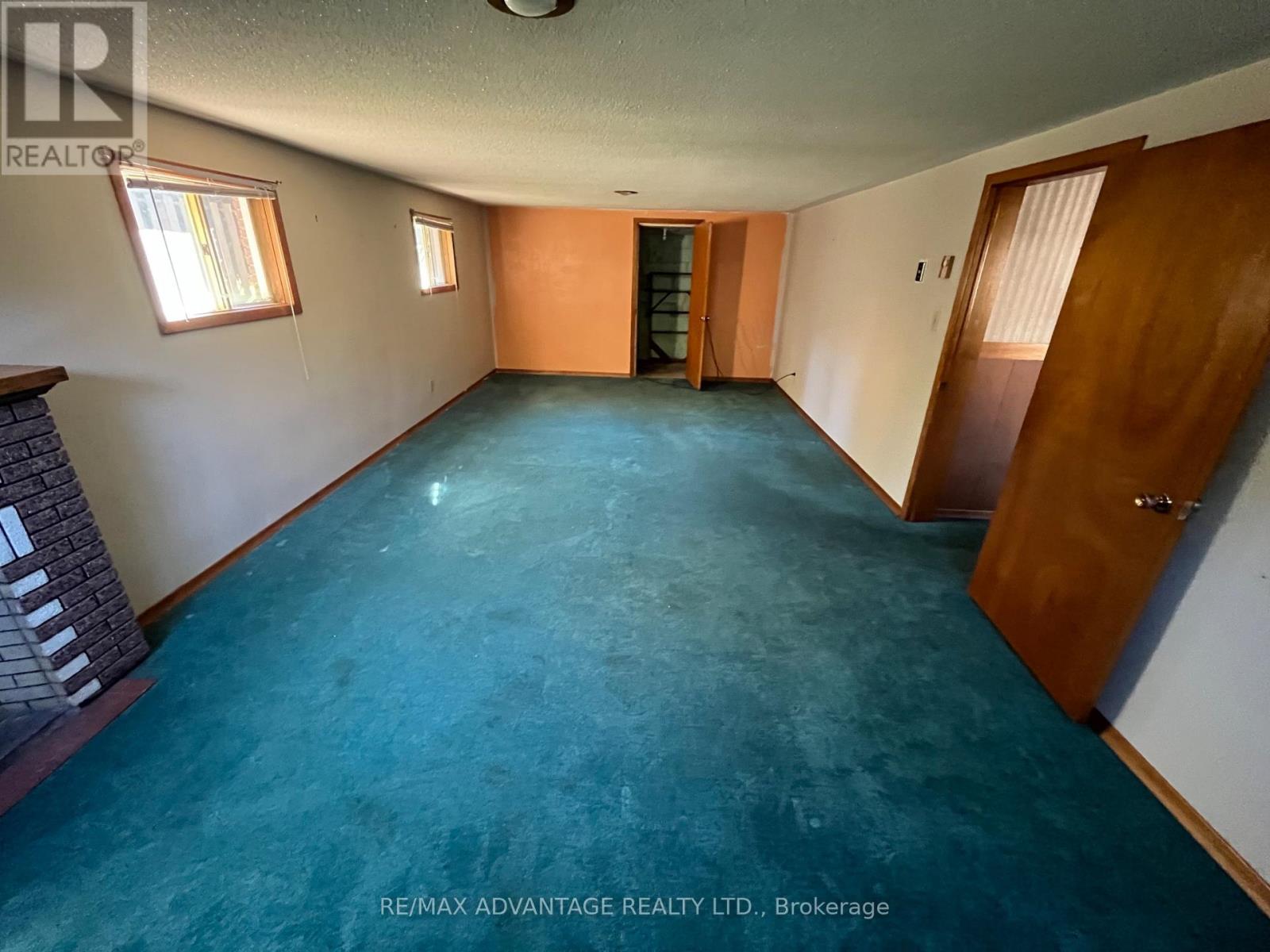 6 William Street Property Photo 15