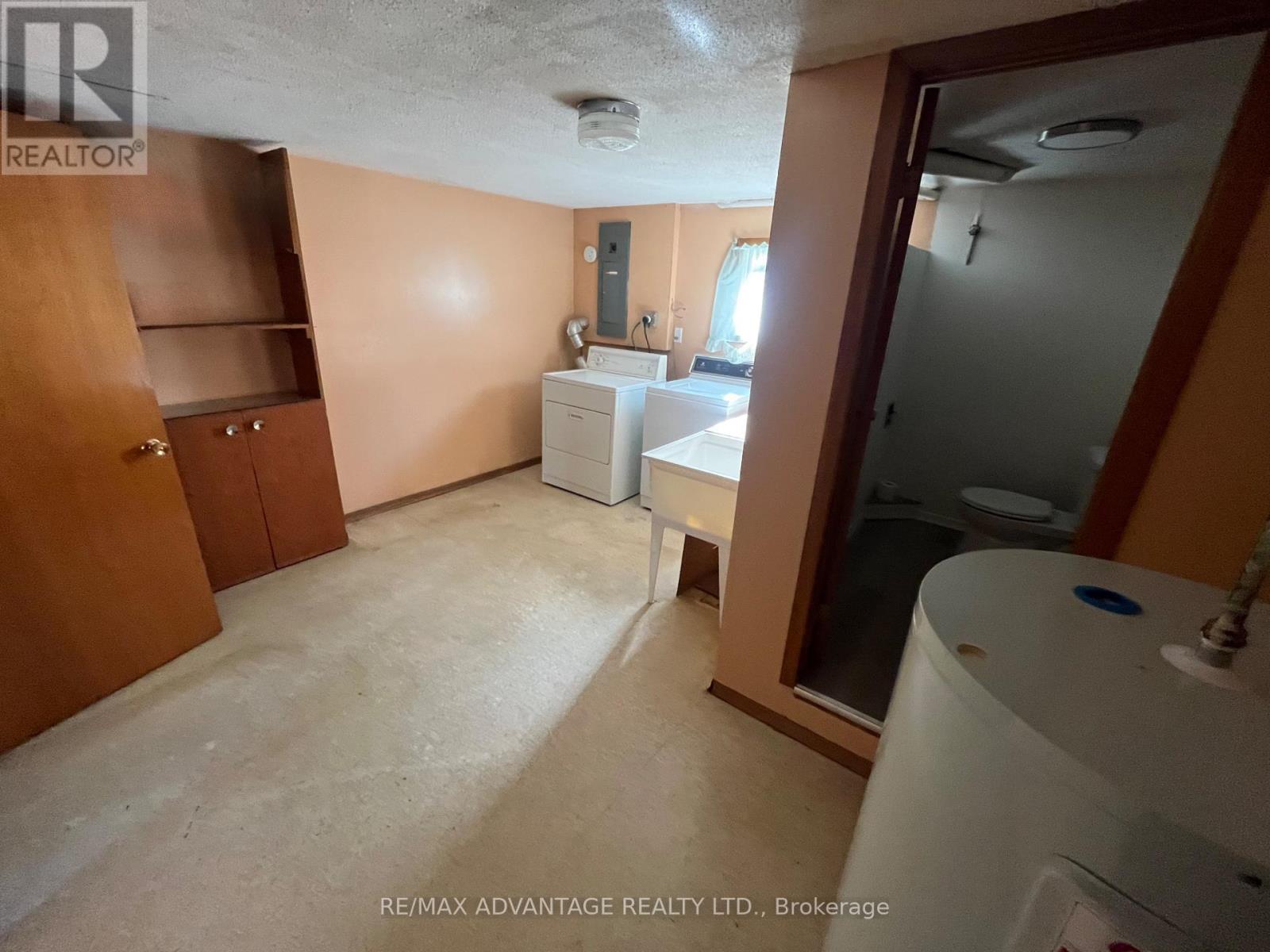 6 William Street Property Photo 16