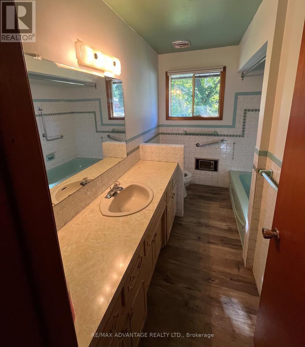 6 William Street Property Photo 34