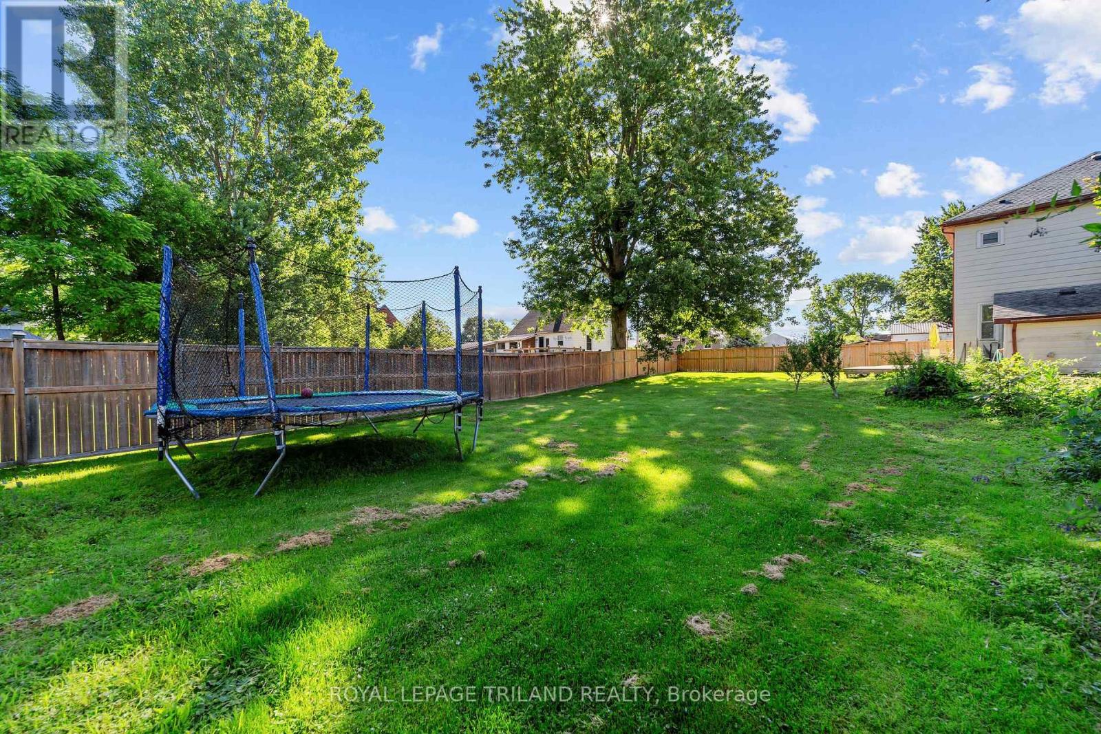 15 Dundas Street Property Photo 17