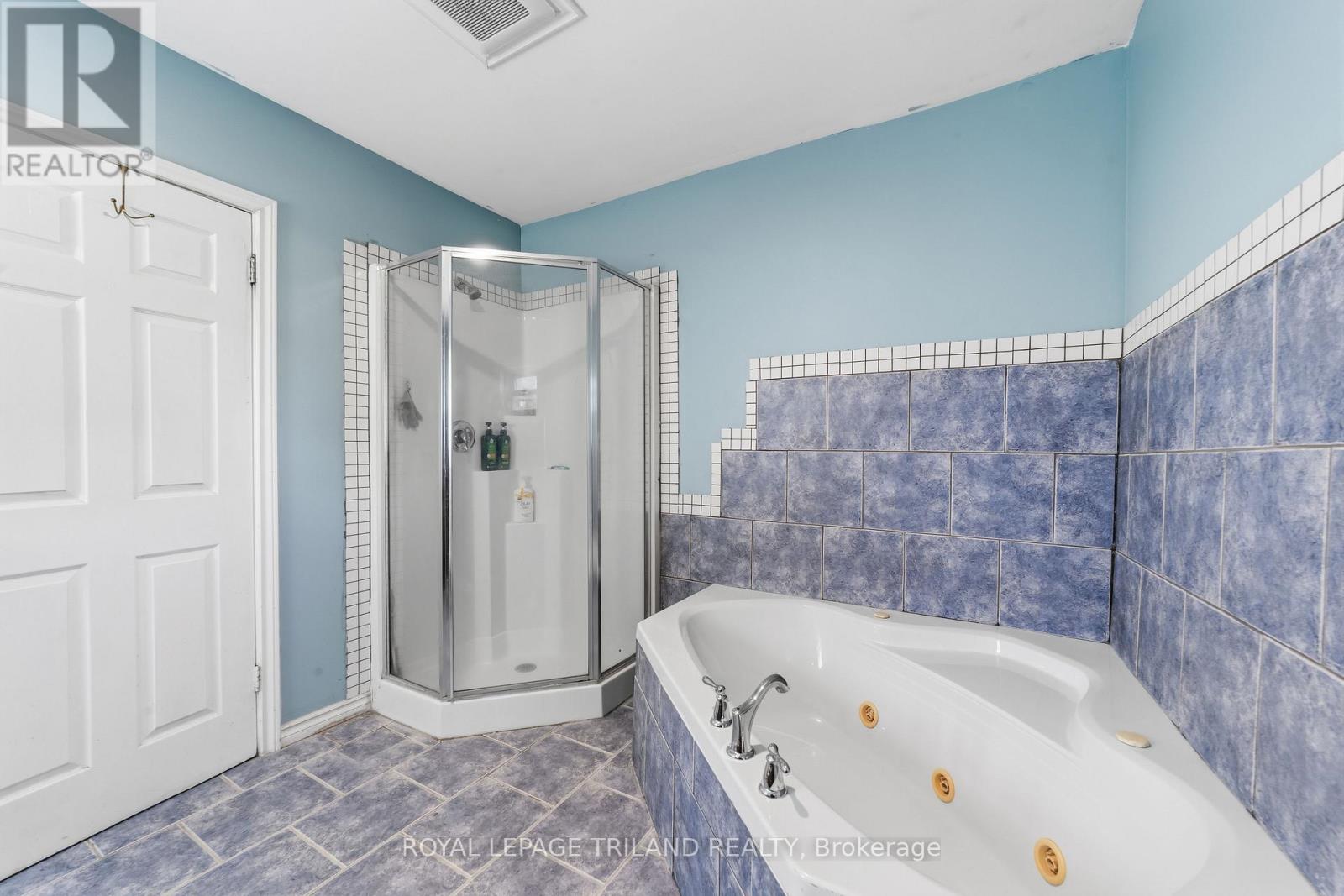 15 Dundas Street Property Photo 38