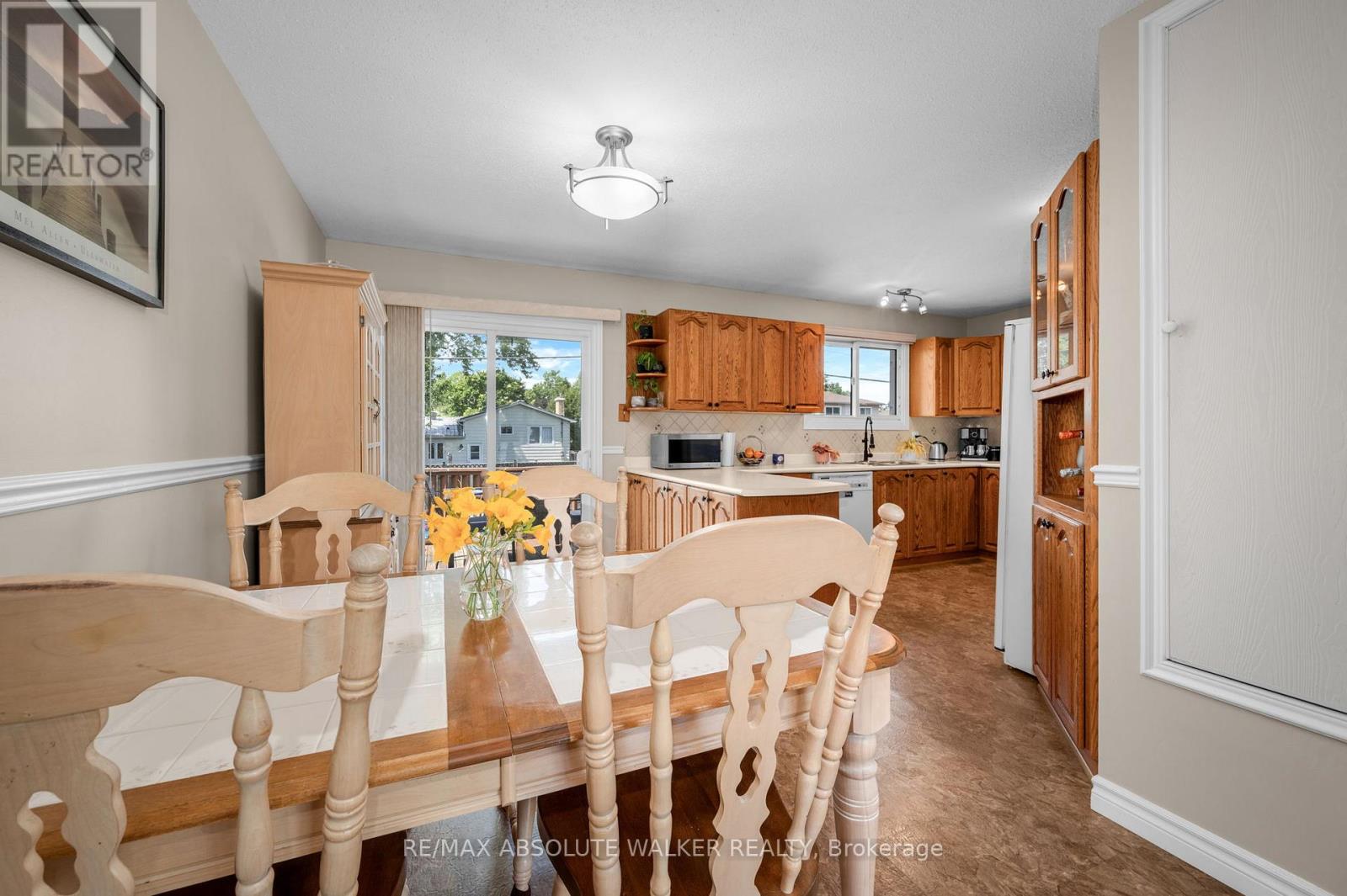 337 Roxdale Avenue Property Photo 14