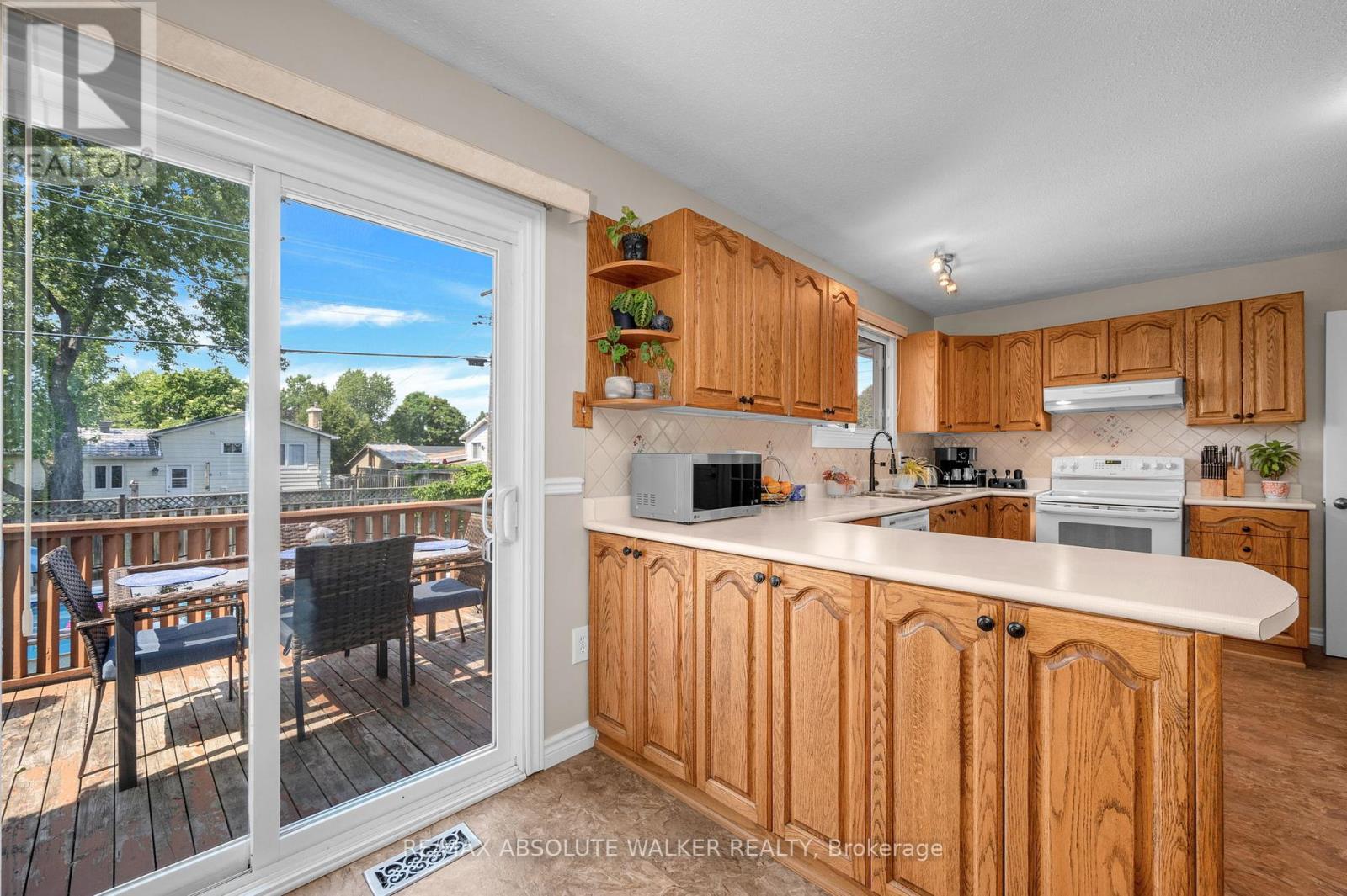 337 Roxdale Avenue Property Photo 16