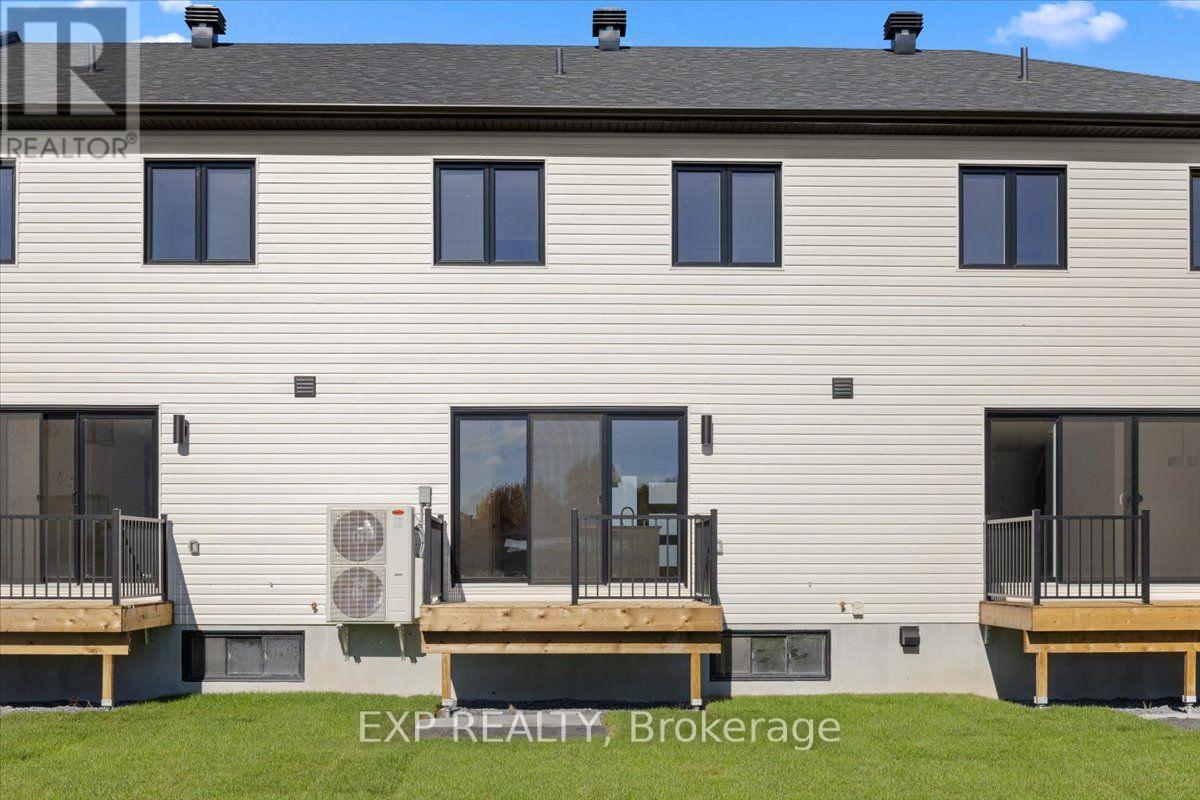 71 Carpe Street Property Photo 27