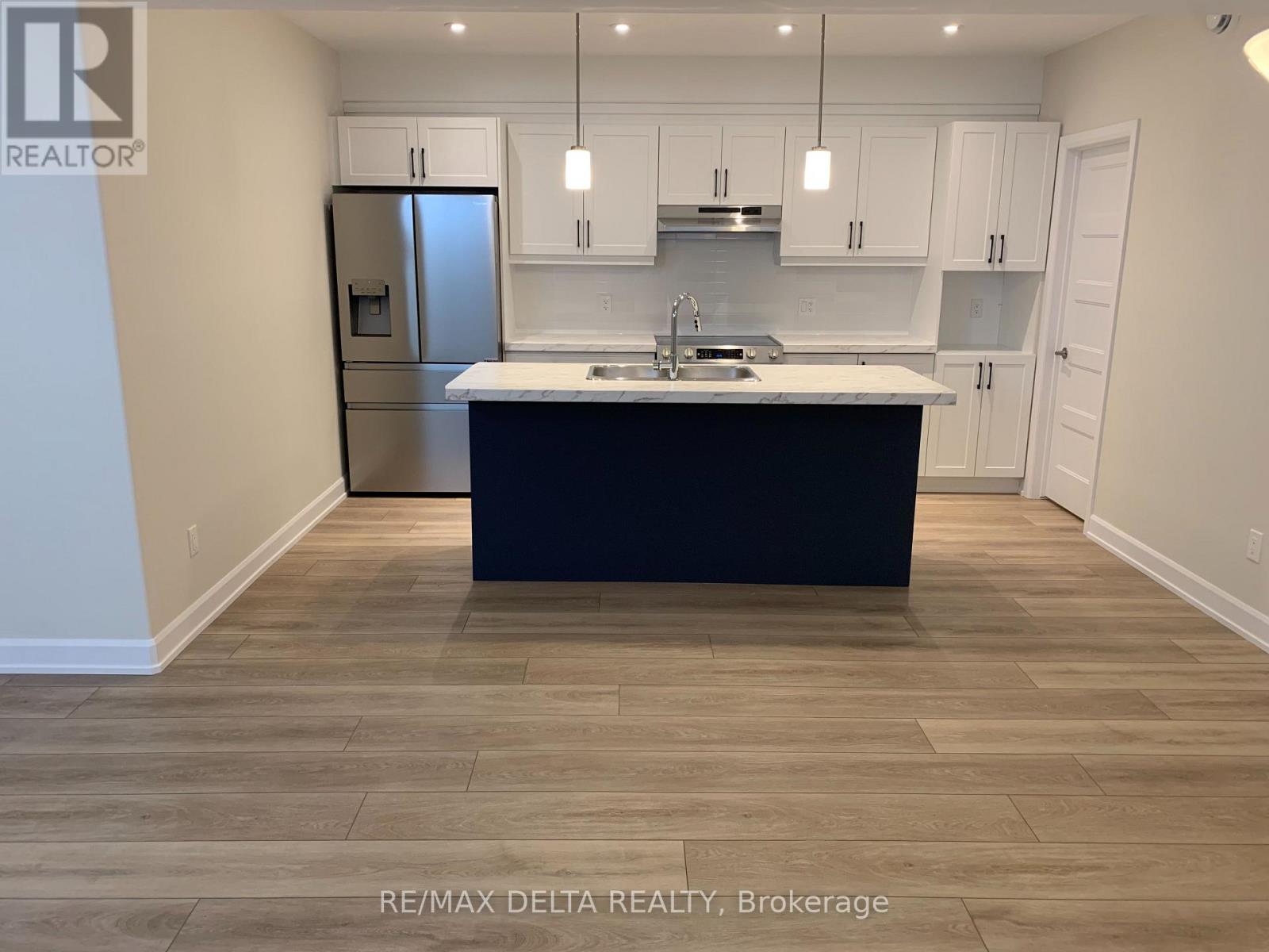 A - 930 Chablis Crescent Property Photo 4