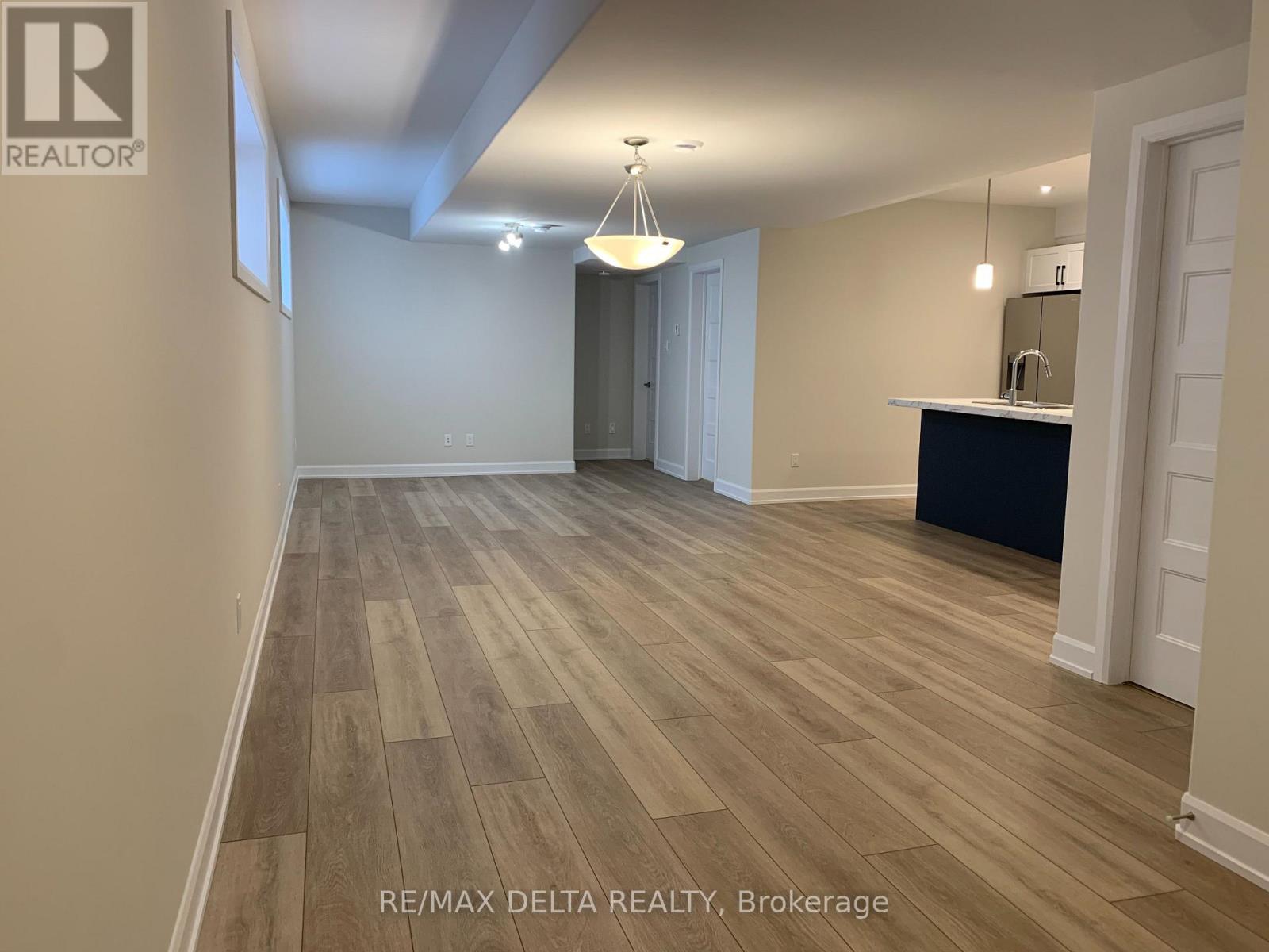A - 930 Chablis Crescent Property Photo 6