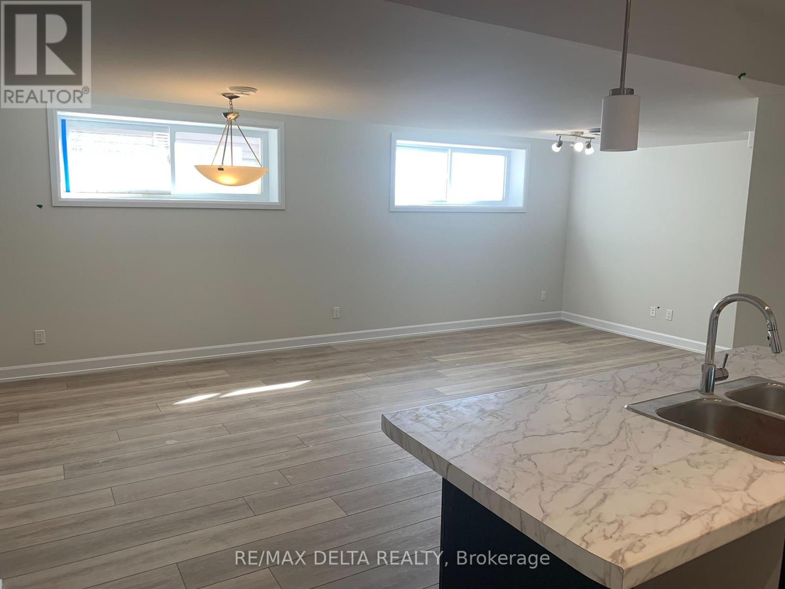 A - 930 Chablis Crescent Property Photo 13