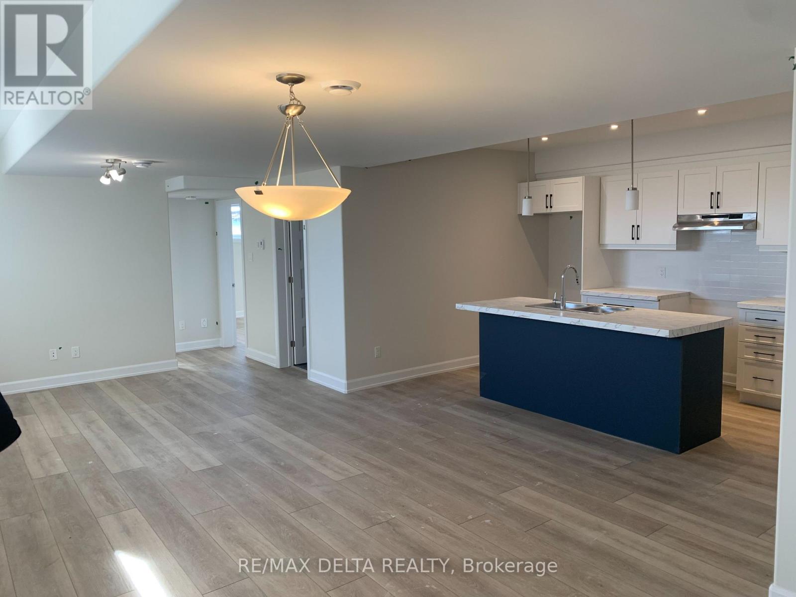 A - 930 Chablis Crescent Property Photo 15