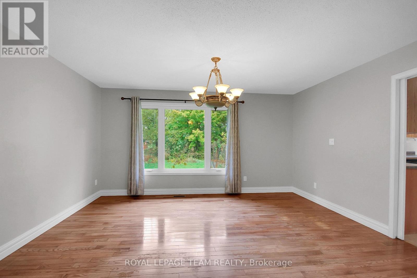 7089 Bush Drive Property Photo 7