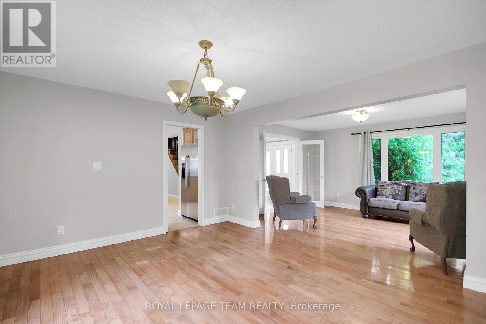 7089 Bush Drive Property Photo 8