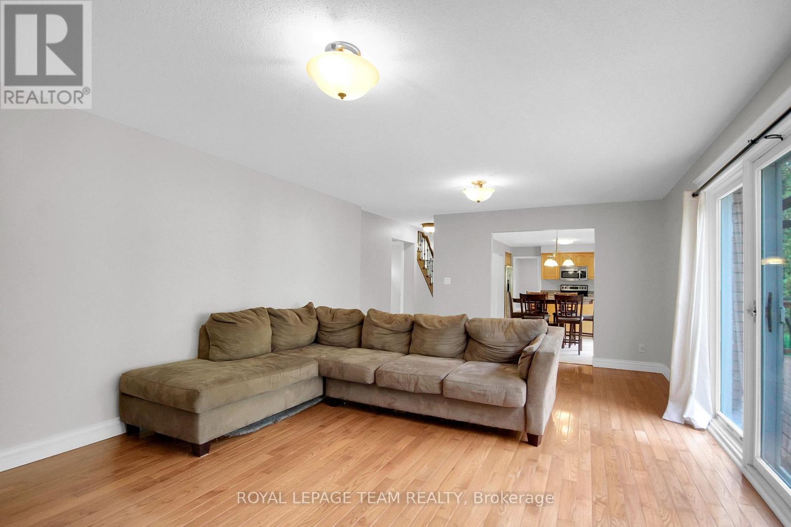 7089 Bush Drive Property Photo 15