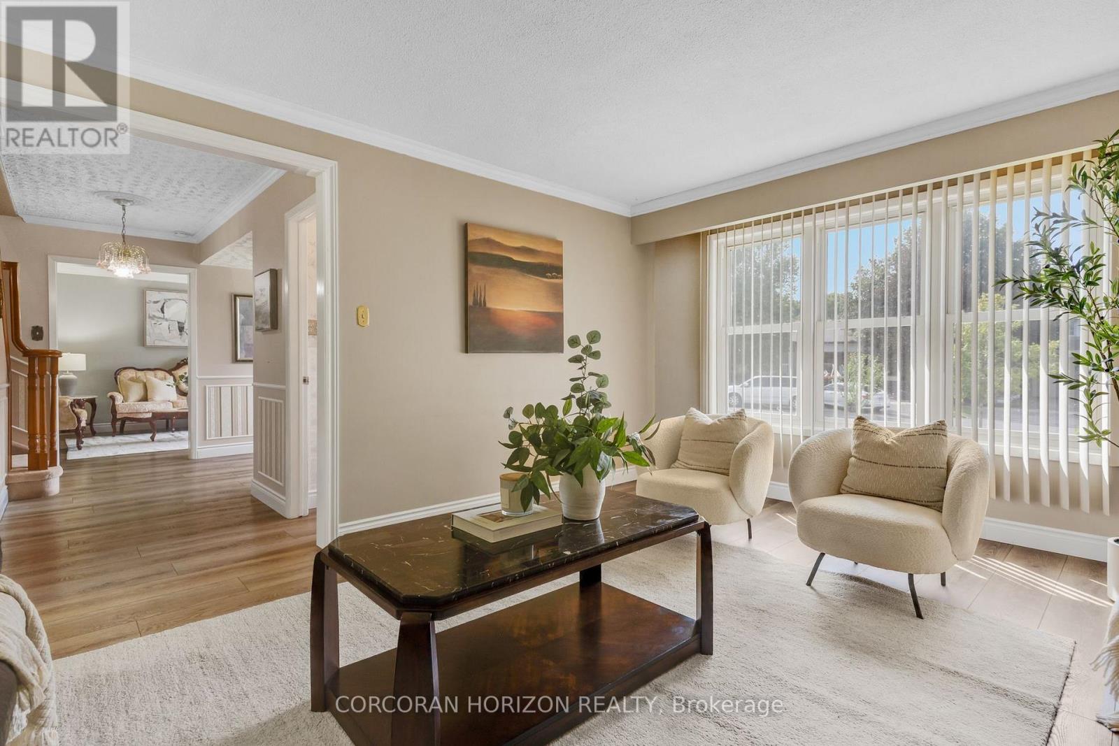 8 Blue Spruce Court Property Photo 6