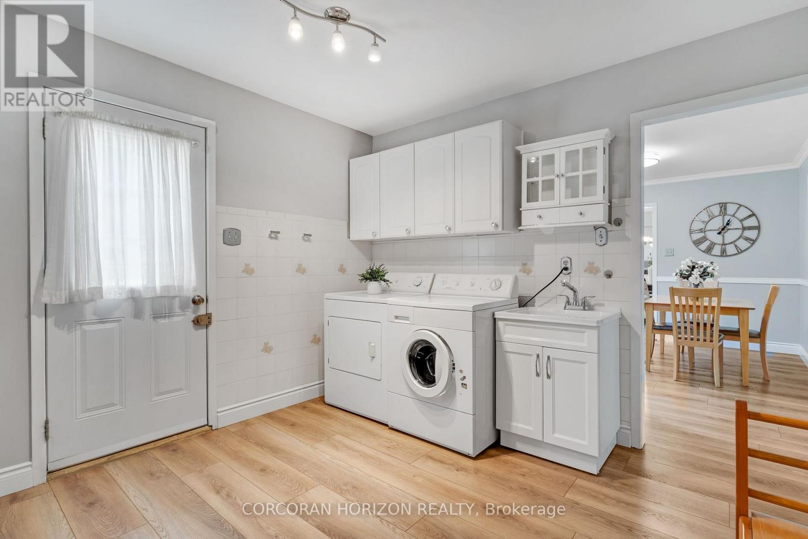 8 Blue Spruce Court Property Photo 17