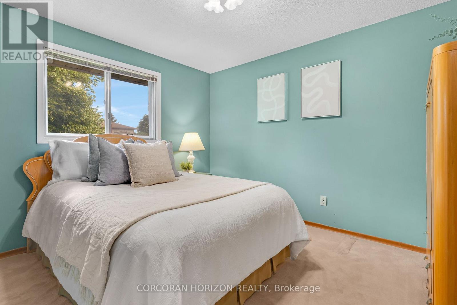 8 Blue Spruce Court Property Photo 22