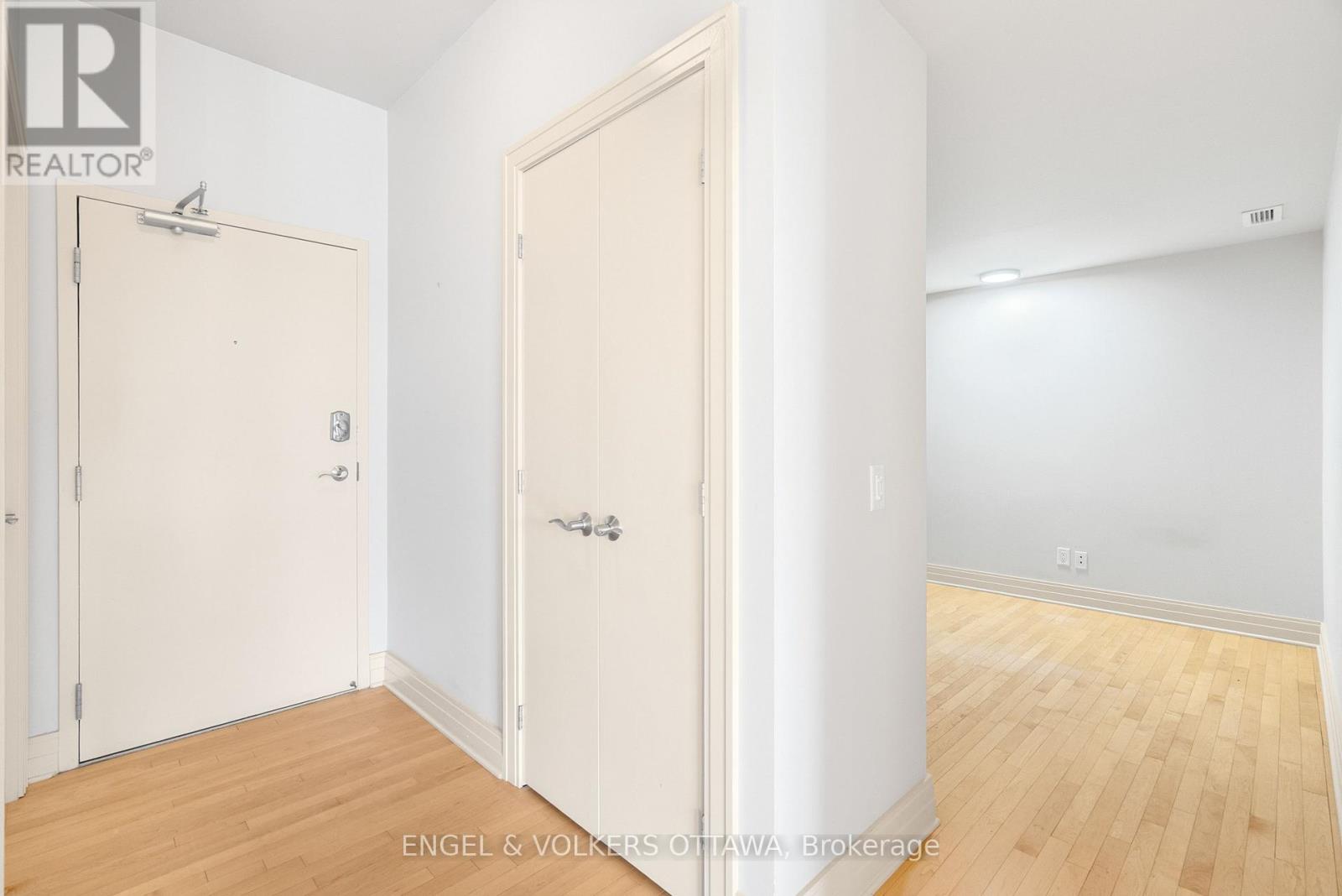 507 - 290 Powell Avenue Property Photo 22