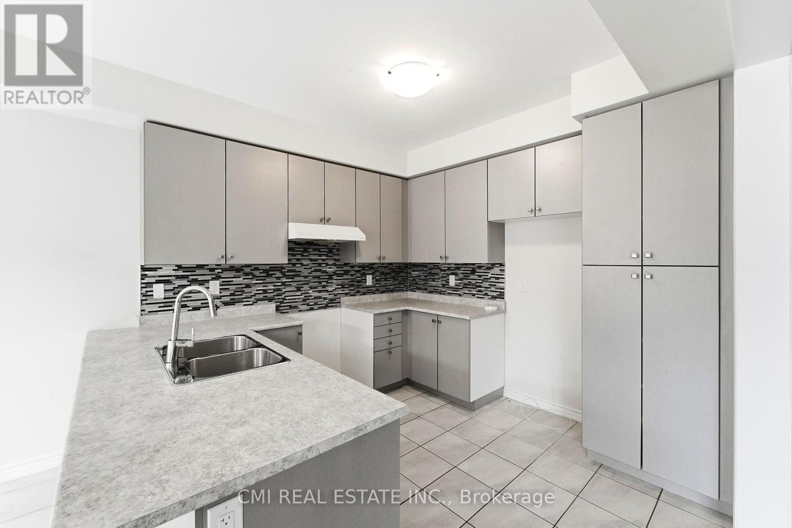 65 Lillian Way Property Photo 11