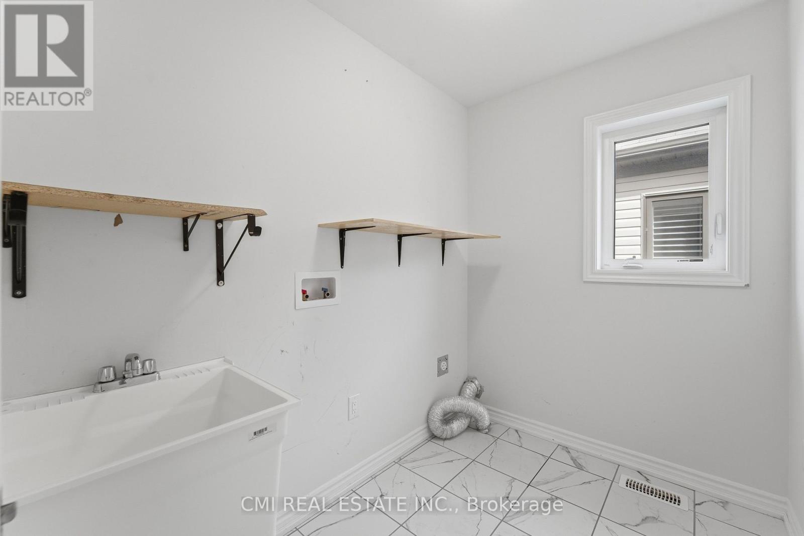 65 Lillian Way Property Photo 32