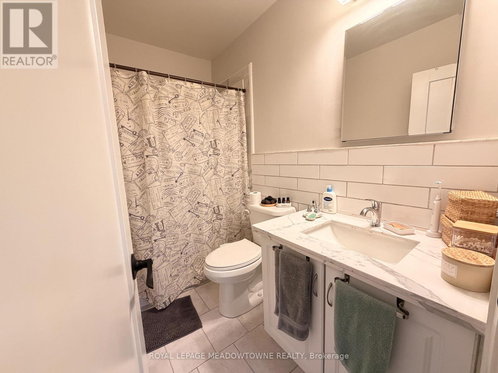 411 - 11 Woodman Drive Property Photo 14