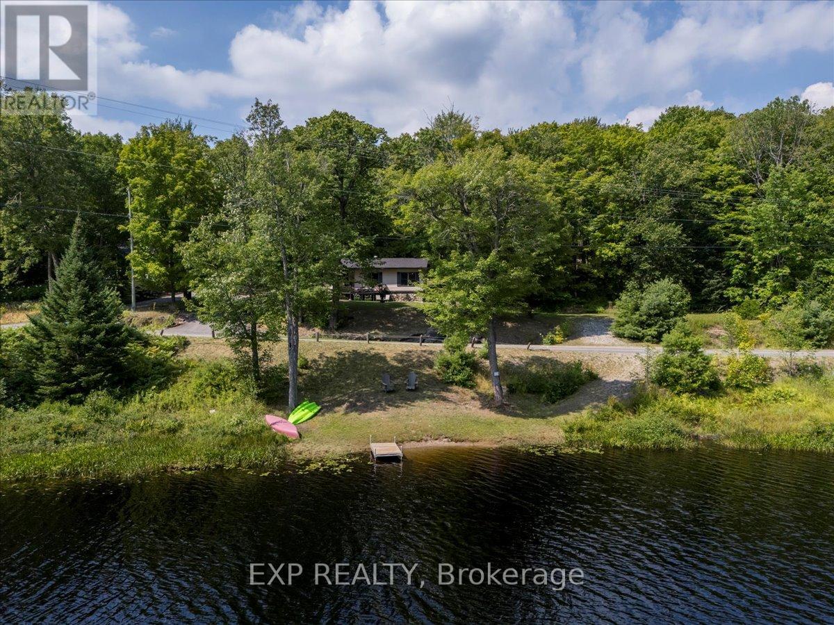 1867 Fraserburg Road Property Photo 3