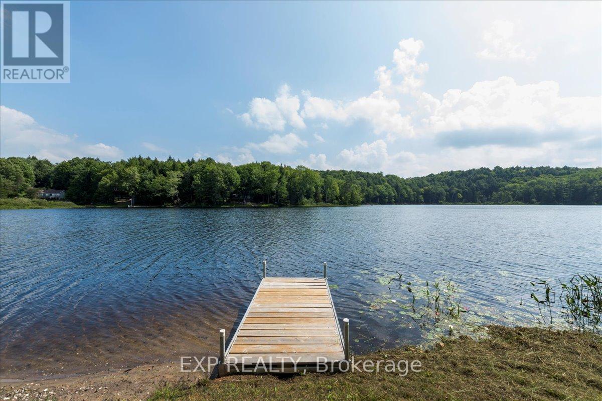 1867 Fraserburg Road Property Photo 4