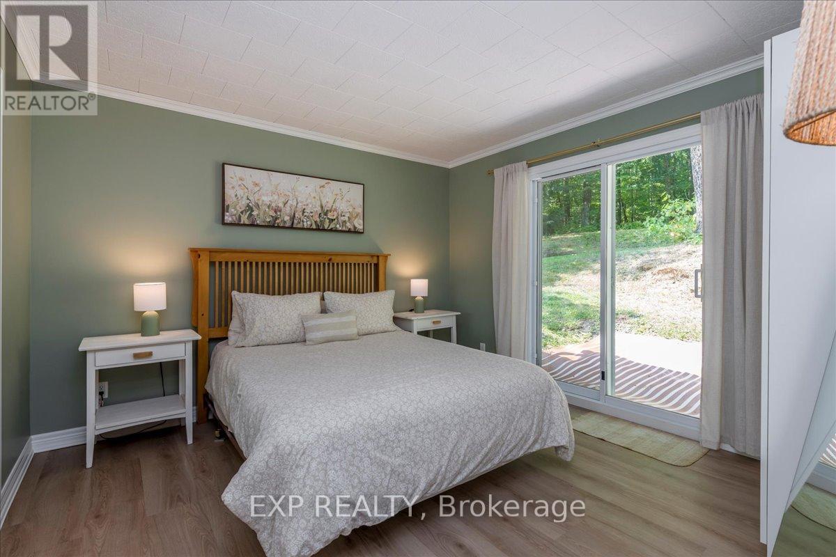 1867 Fraserburg Road Property Photo 20