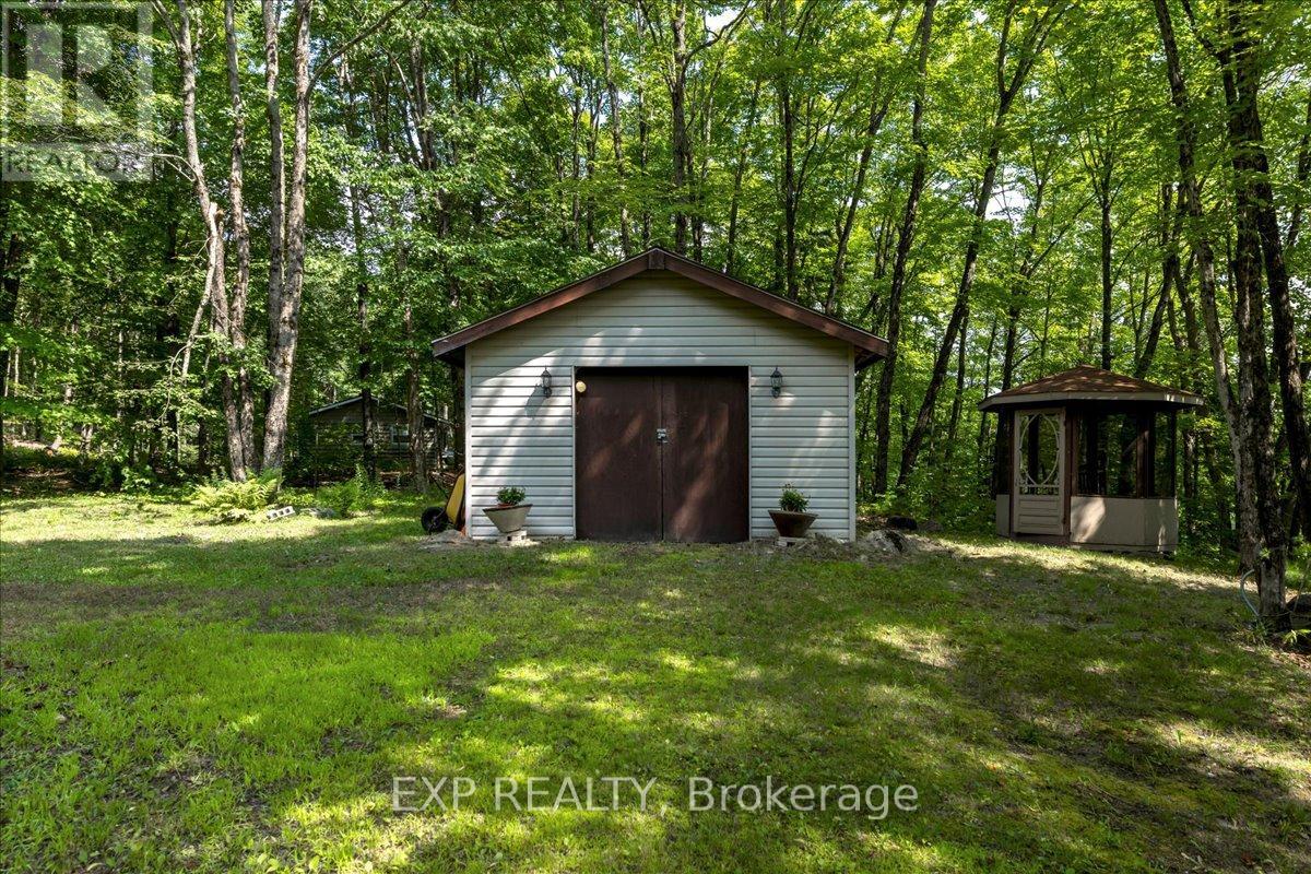 1867 Fraserburg Road Property Photo 33