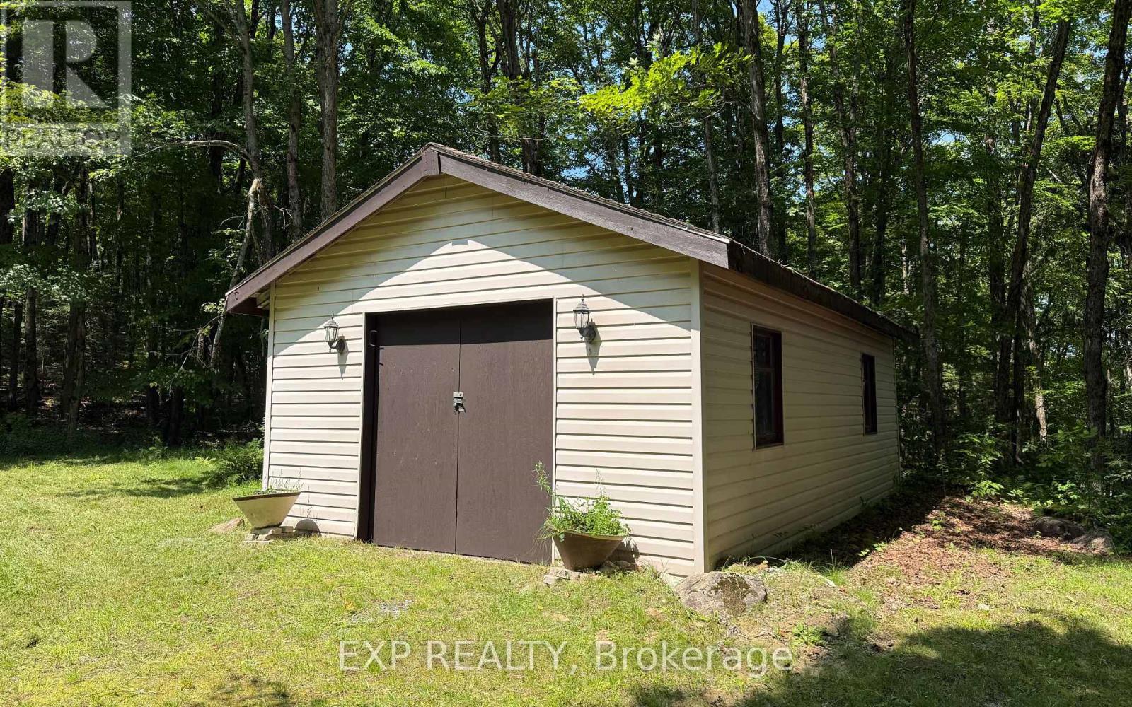 1867 Fraserburg Road Property Photo 48