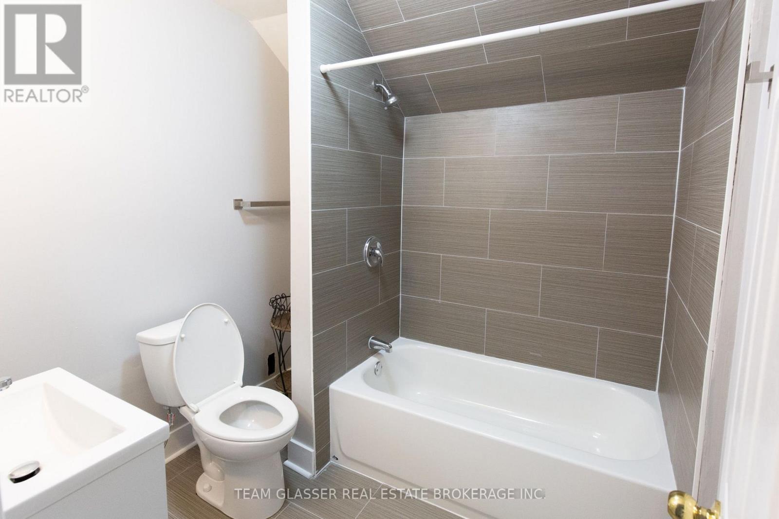 69 Kains Street Property Photo 16
