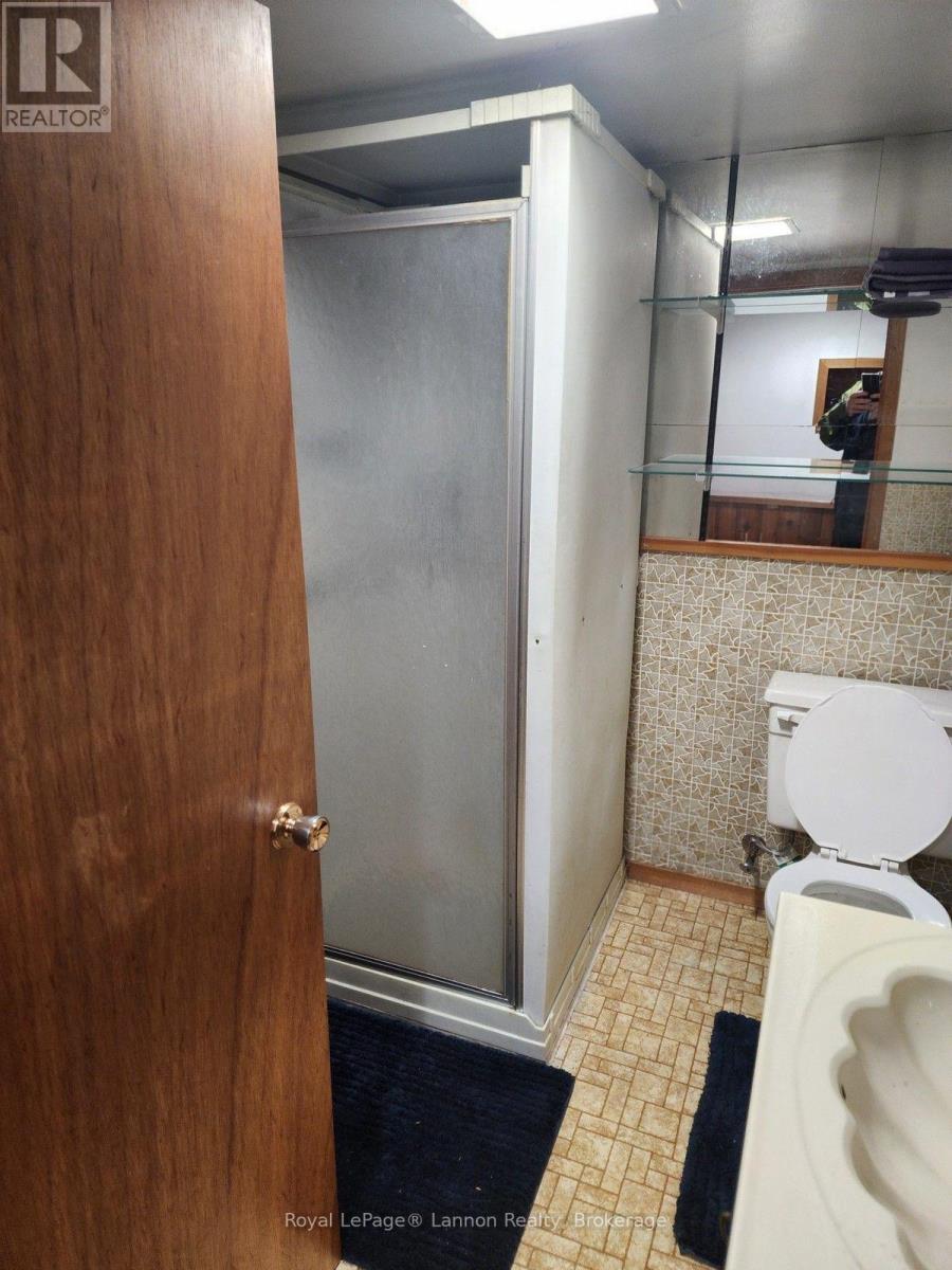 306 Walker Street E Property Photo 15