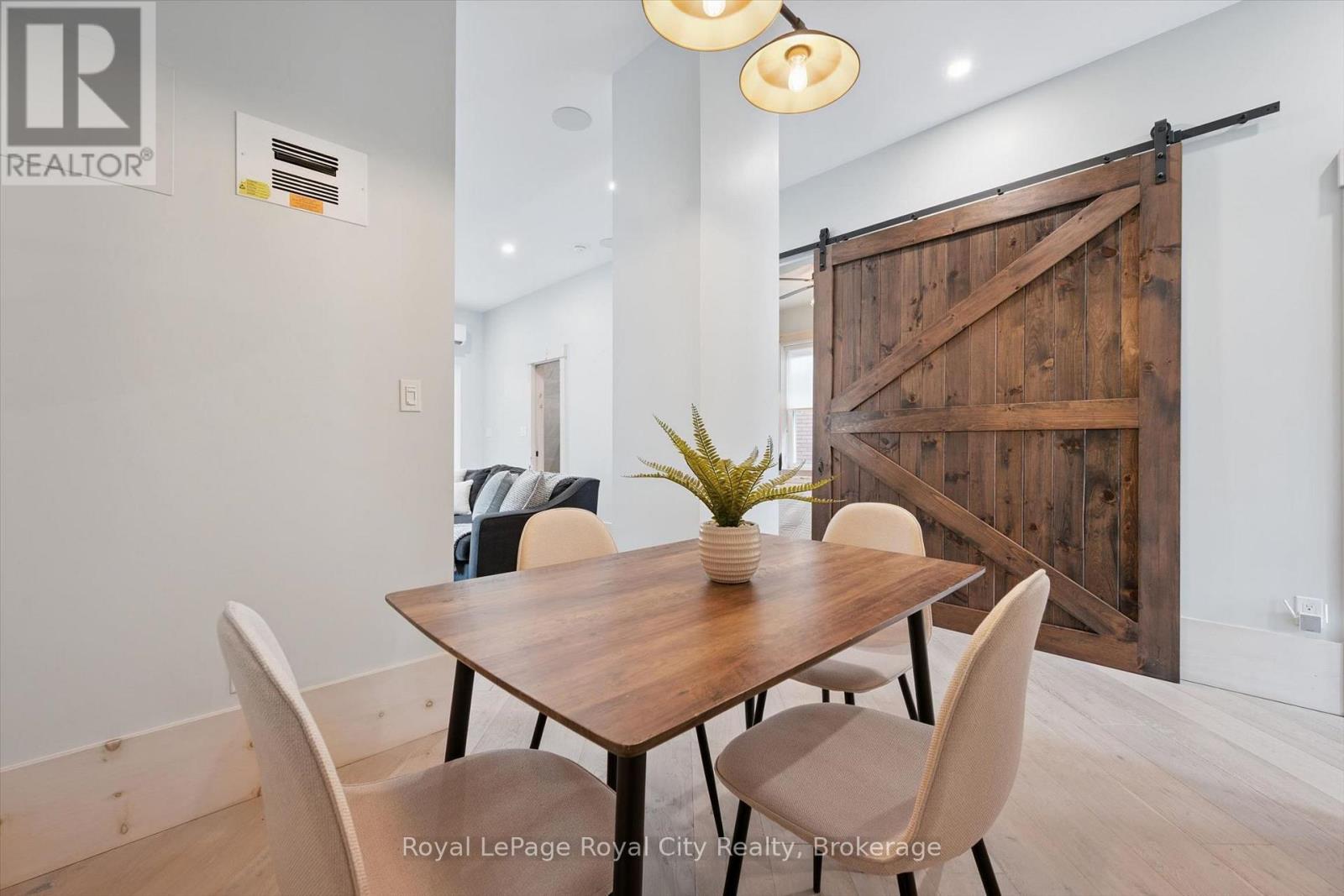 183 Elizabeth Street Property Photo 12