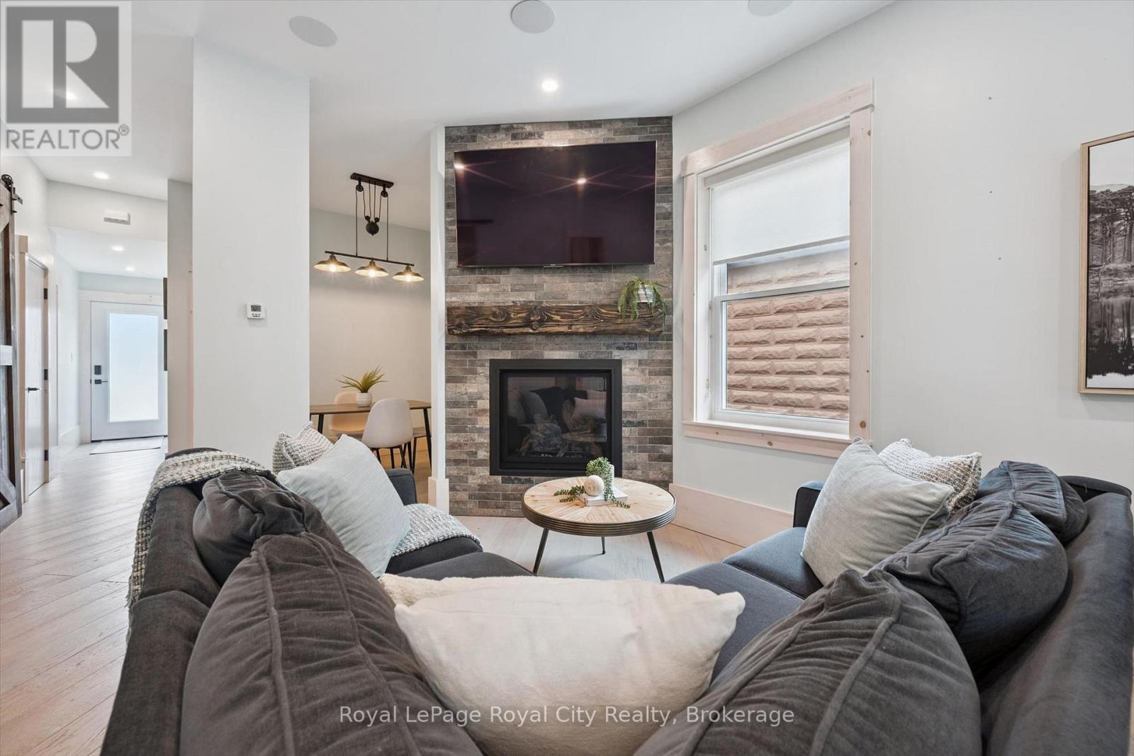 183 Elizabeth Street Property Photo 15