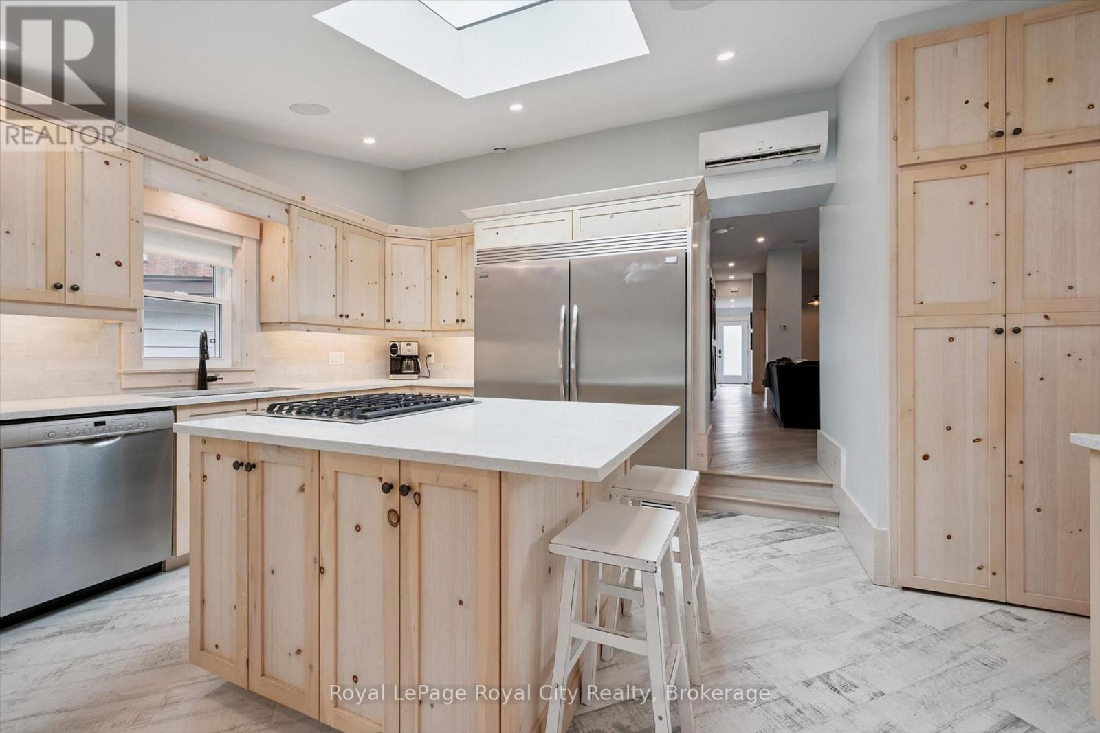 183 Elizabeth Street Property Photo 22