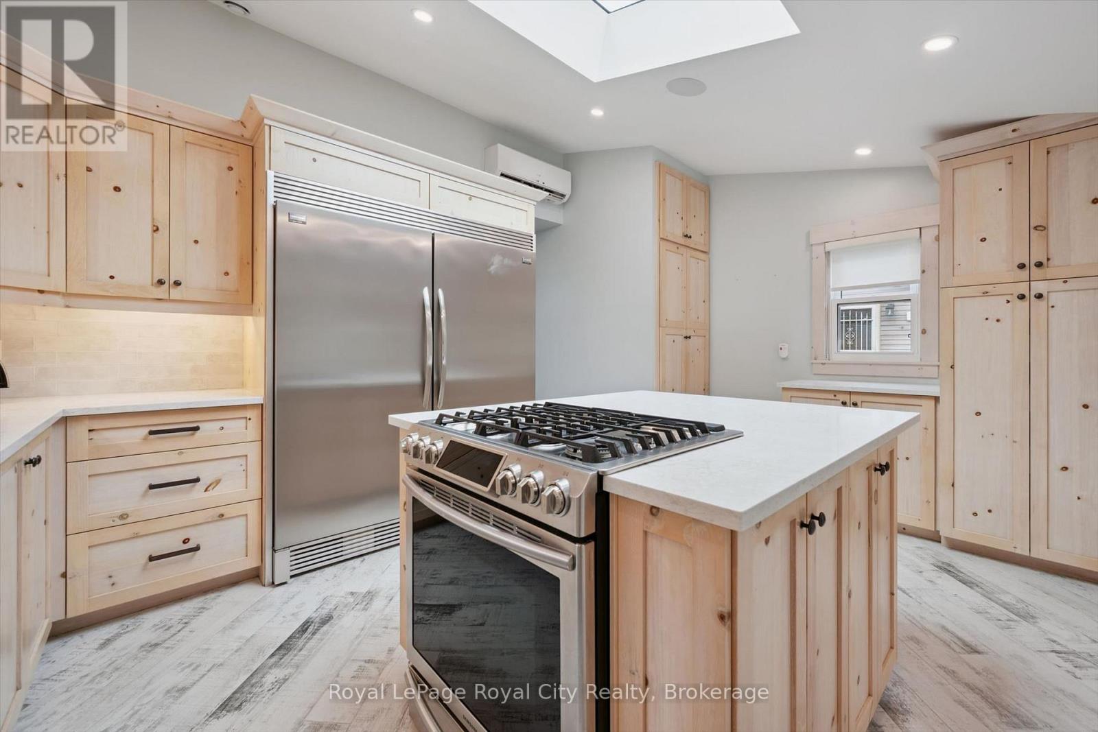 183 Elizabeth Street Property Photo 24