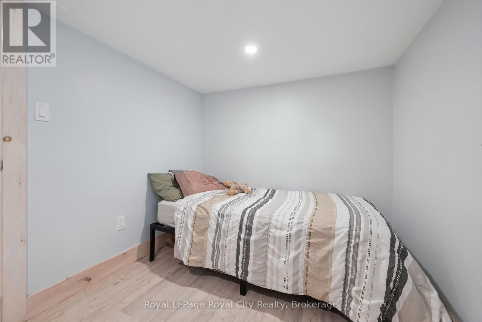 183 Elizabeth Street Property Photo 30