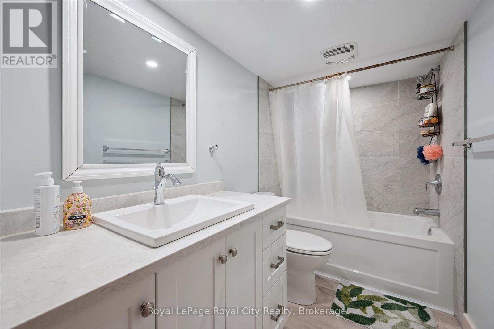 183 Elizabeth Street Property Photo 37